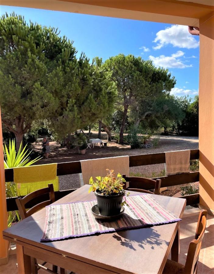 Il Lentischio Del Sinis Villa Putzu Idu Exteriör bild